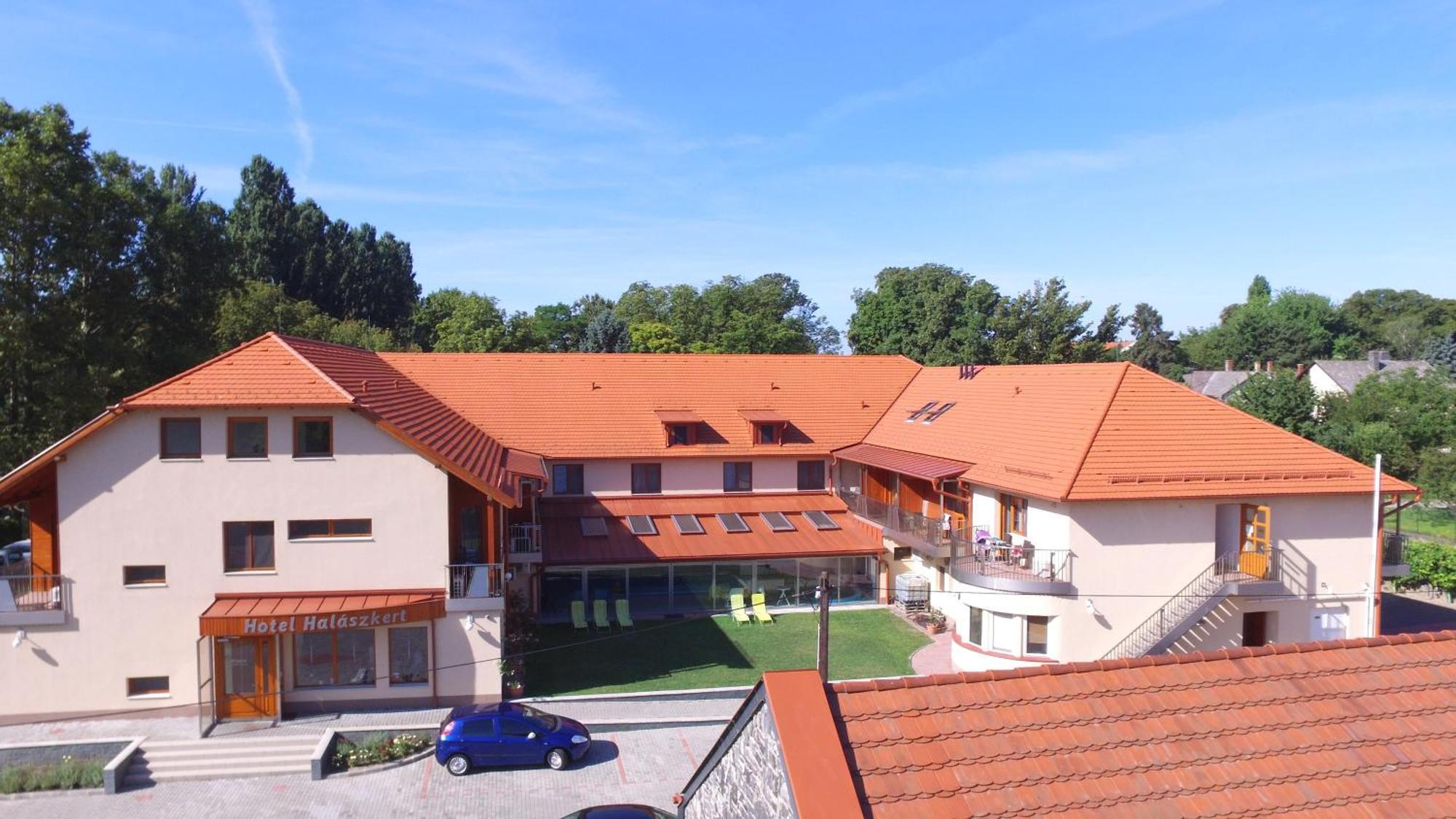 Hotel Halászkert Badacsony Badacsonytomaj Esterno foto