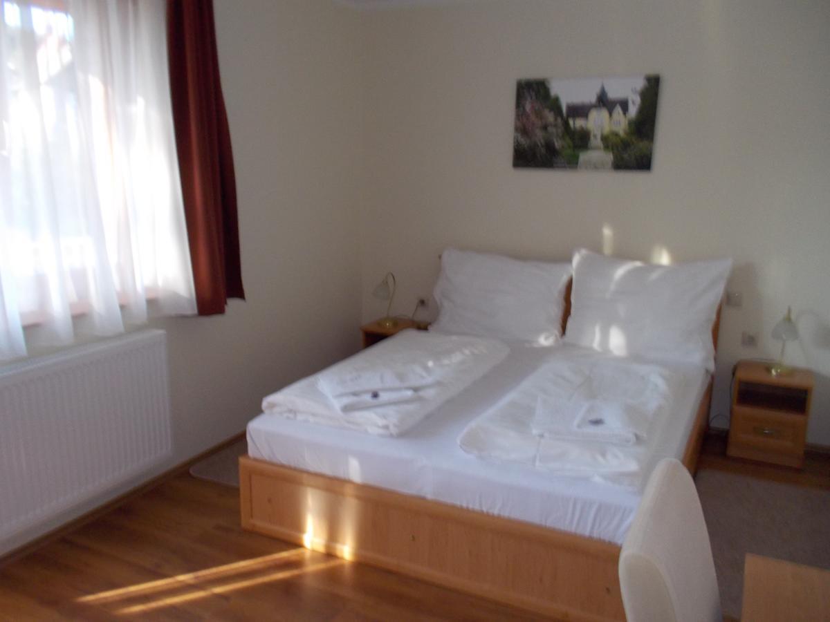 Hotel Halászkert Badacsony Badacsonytomaj Esterno foto